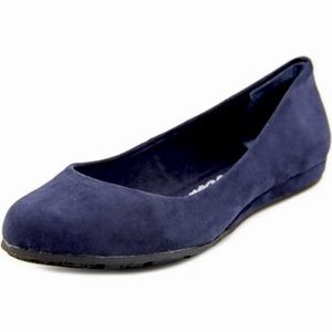 NEW American Rag Ellie Flats in Navy Blue Suede (Sizes 6)